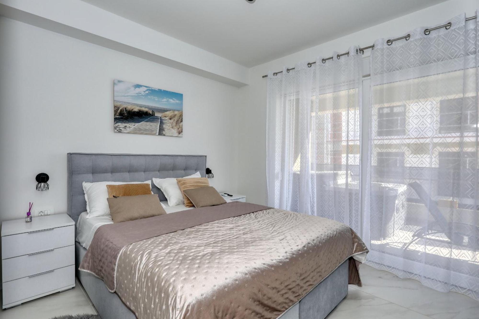 Apartment Relex With Pool & Jacuzzi Privlaka  Bagian luar foto
